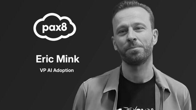 Eric Mink, tekoälyn käyttöönoton varatoimitusjohtaja Pax8:lla Pax8 Beyond EMEA 2025 -tapahtumassa