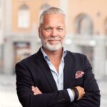 Pär Jansson, joka vastaa GlobalConnectin kansainvälisestä kuidun laajennuksesta.