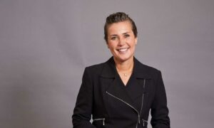 Stefanie Chiras