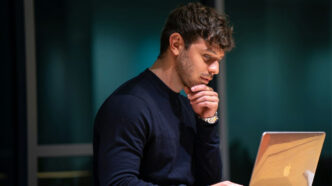 pirated software – Employees install pirated software on work computers – despite high risk of malware | IT Industry