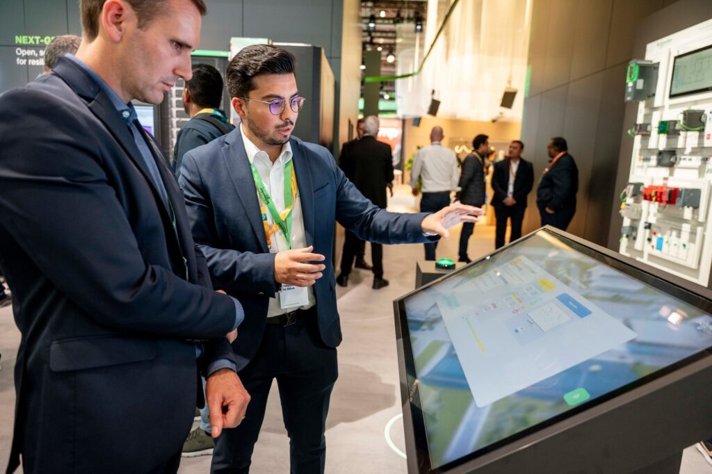 IT-branche Schneider Electric – Schneider Electric presenteert agent-gebaseerde productie op Hannover Messe 2026 | IT-industrie