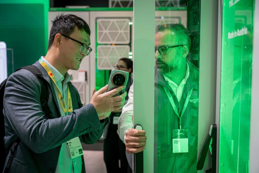 IT-branche Schneider Electric – Schneider Electric presenteert agent-gebaseerde productie op Hannover Messe 2026 | IT-industrie