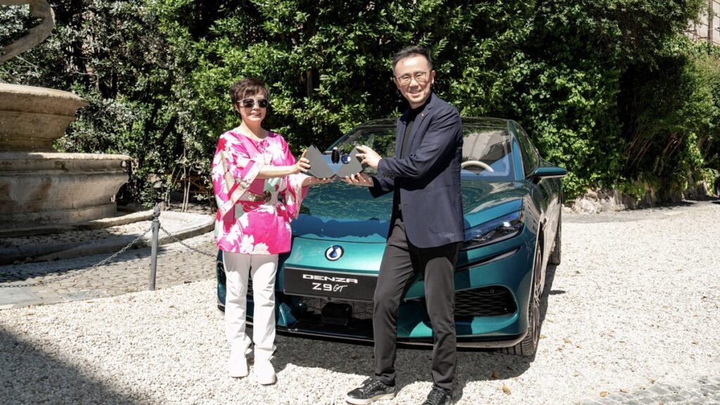 – Marco Polo Drive of Peace starts: 15,000 kilometers from Rome to Hong Kong in DENZA Z9GT | IT-Branschen