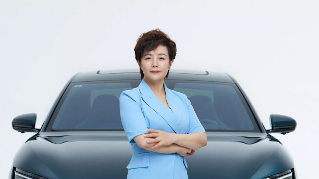 Stella Li | IT-Branche byd – Die Zukunft kommt nach Goodwood: Die BYD Group präsentiert acht neue Modelle von drei Marken | IT-Branschen