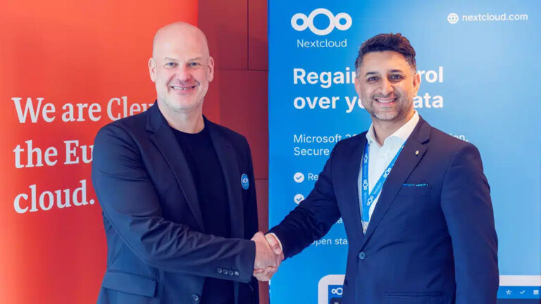 Cleura-sjef Rohan Narula og Nextcloud-sjef Frank Karlitschek i forbindelse med lanseringen av Cleuras overlegne samarbeidsplattform og det strategiske partnerskapet.