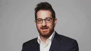 Adam Meyers, Senior Vice President for Counter Adversary Operations hos CrowdStrike, bidrager til virksomhedens Global Threat Report 2026 om, hvordan kunstig intelligens ændrer det globale cybertrusselslandskab.