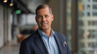 Mats Ericson, regionchef för Norden och Baltikum på Nutanix, leder företagets satsning på hybrid multicloud, AI och cloud native i den nordiska och baltiska marknaden.